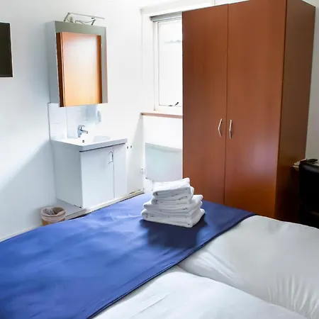 Cafe Restaurant Heineke Hotel 2*